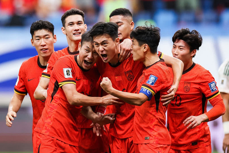 中国足球大步前行，收入翻倍！未来如何布局？