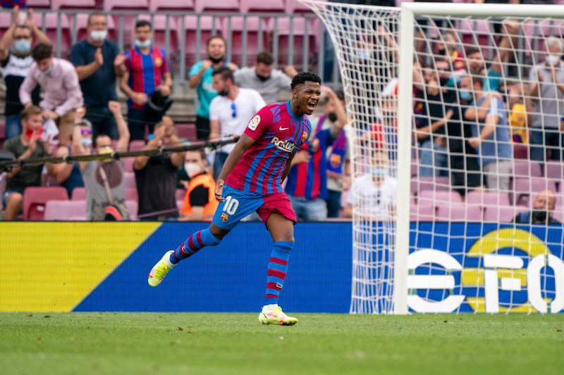 西甲-巴塞罗那3-0莱万特比赛回顾-法蒂伤愈破门