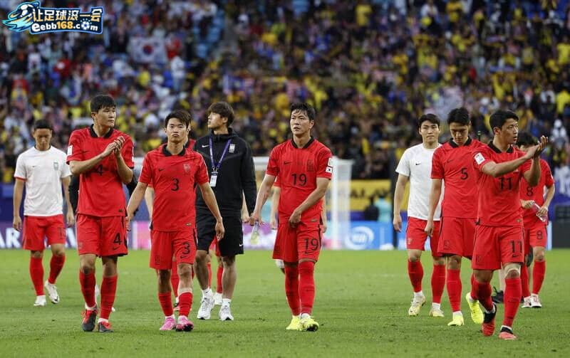 足球赛事报道亚洲杯