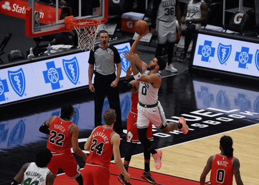 NBA绿衫军睽违17天回归,泰托姆取得领先优势