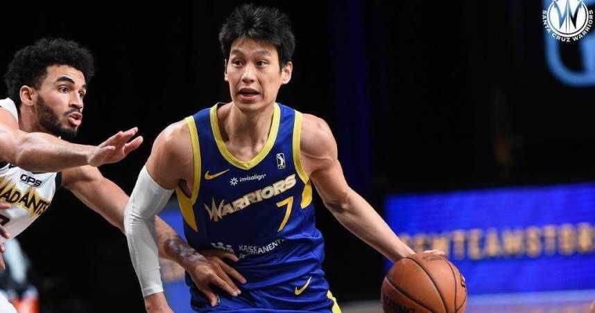 华裔NBA球员林书豪职业生涯未定?仍在等待NBA机会