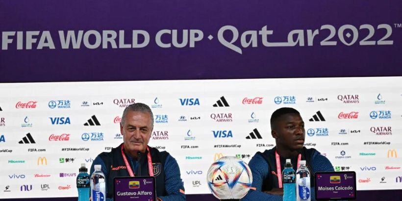 2022卡塔尔世界杯揭幕战，厄瓜多尔队轻取东道主卡塔尔队