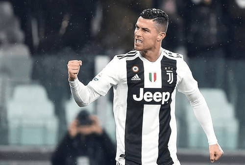 令球迷最大的遗憾就是尤文的c罗没有上场，正在这场比赛当中轮休