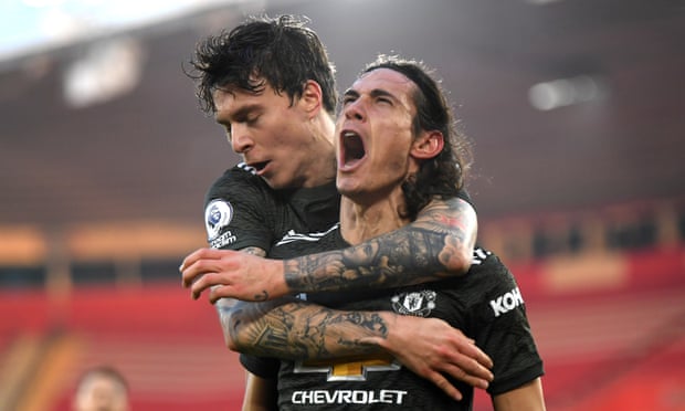 曼联第92分钟绝杀,拉什福德左路传中,卡瓦尼小禁区前头球破门,3-2