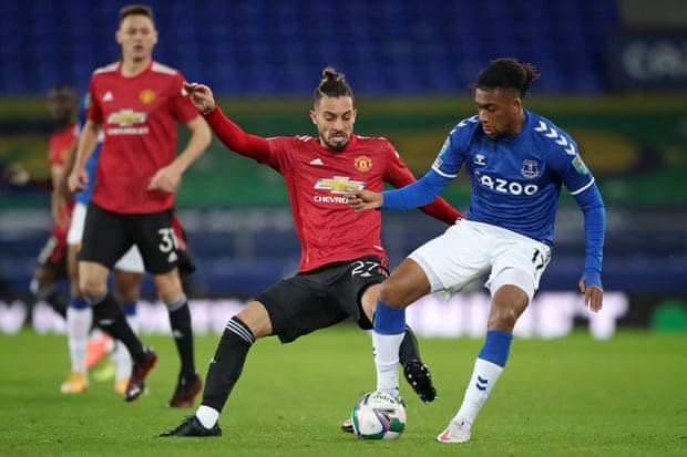 曼联近12战埃弗顿仅负1场,其余11场7胜4平